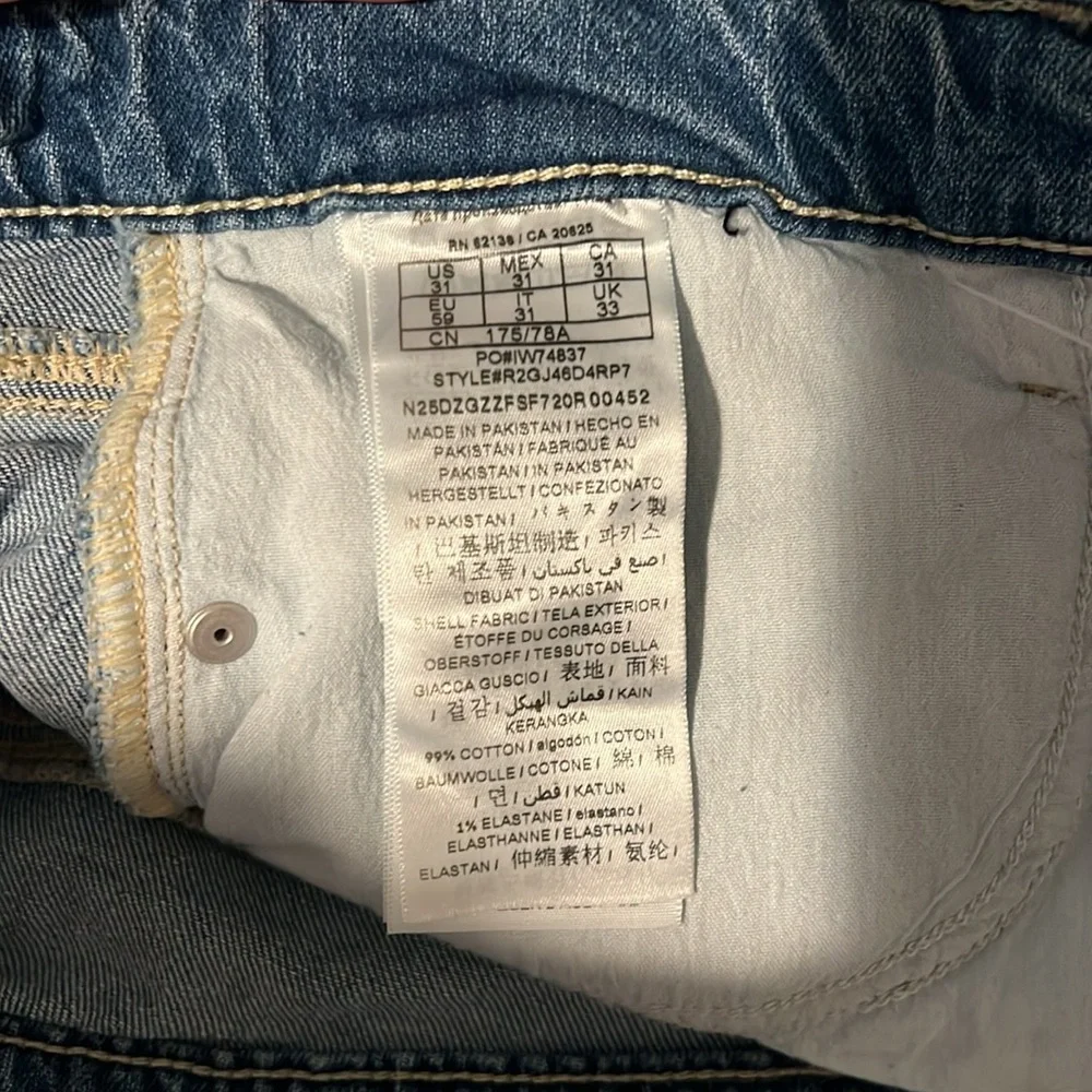 Guess cotton denim shorts . Size 31 - Picture 7 of 8